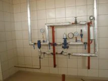 Rede de distribuição de vapor para autoclaves e caldeiras